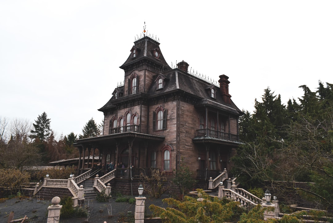 Photo Haunted House